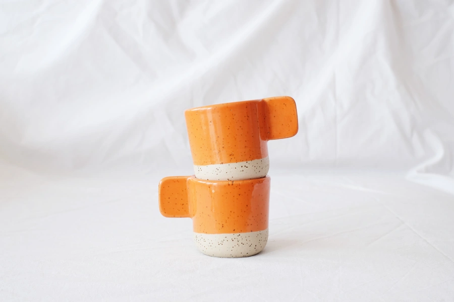 set_tacitas_con_asa_naranjas_02